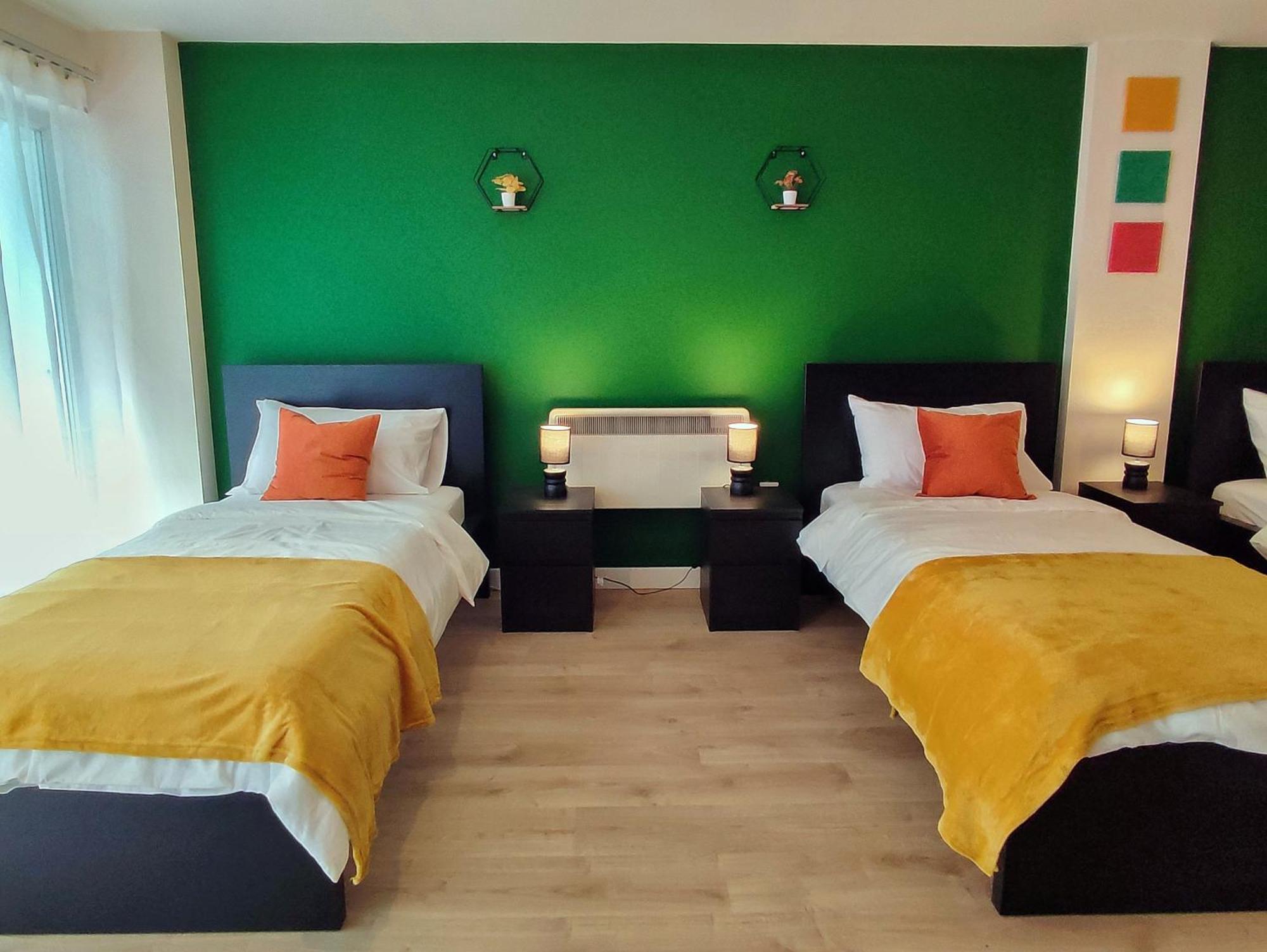 Duplex Apartment In Leeds With King Size Bed - Long Stay Rates Available Eksteriør billede