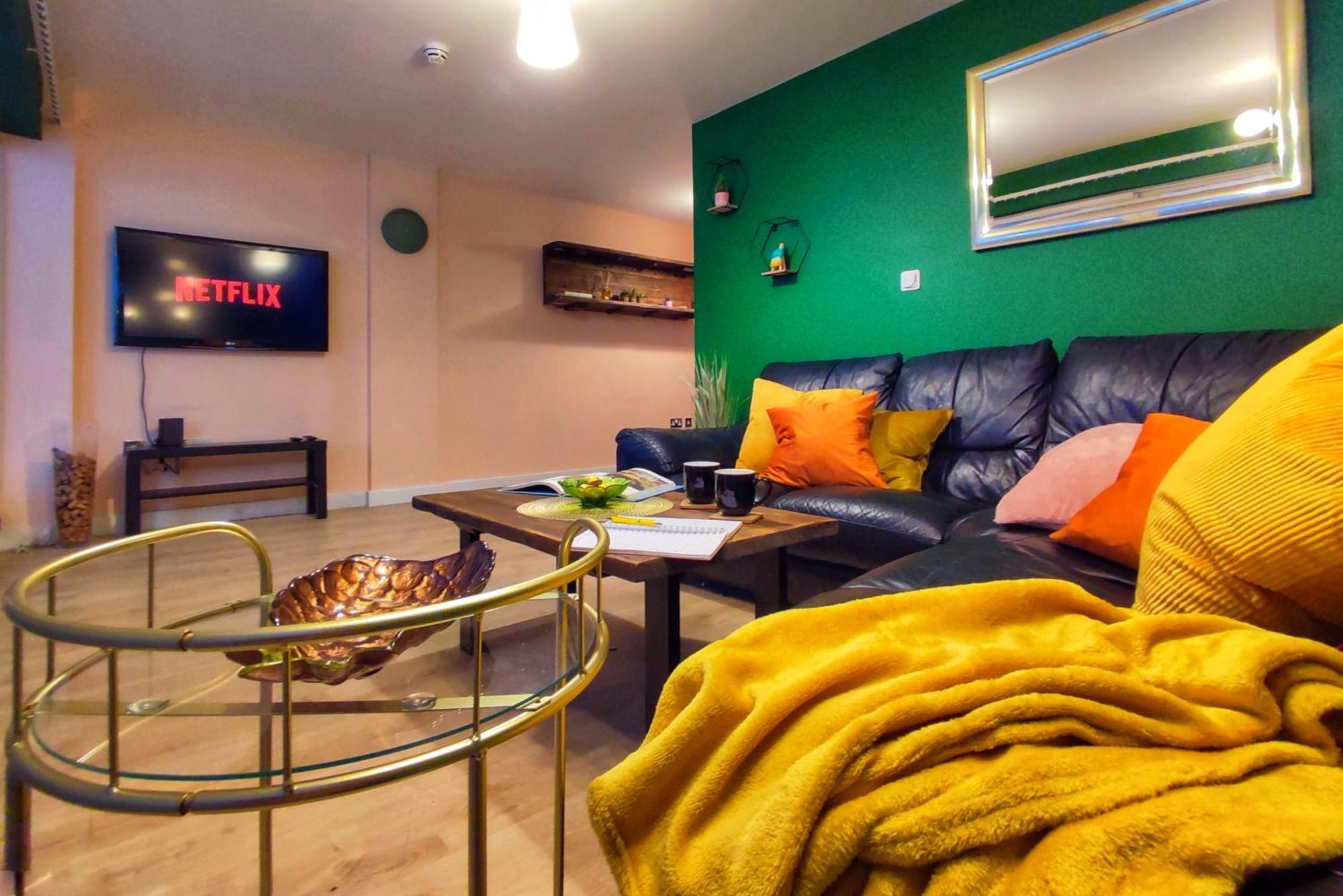 Duplex Apartment In Leeds With King Size Bed - Long Stay Rates Available Eksteriør billede