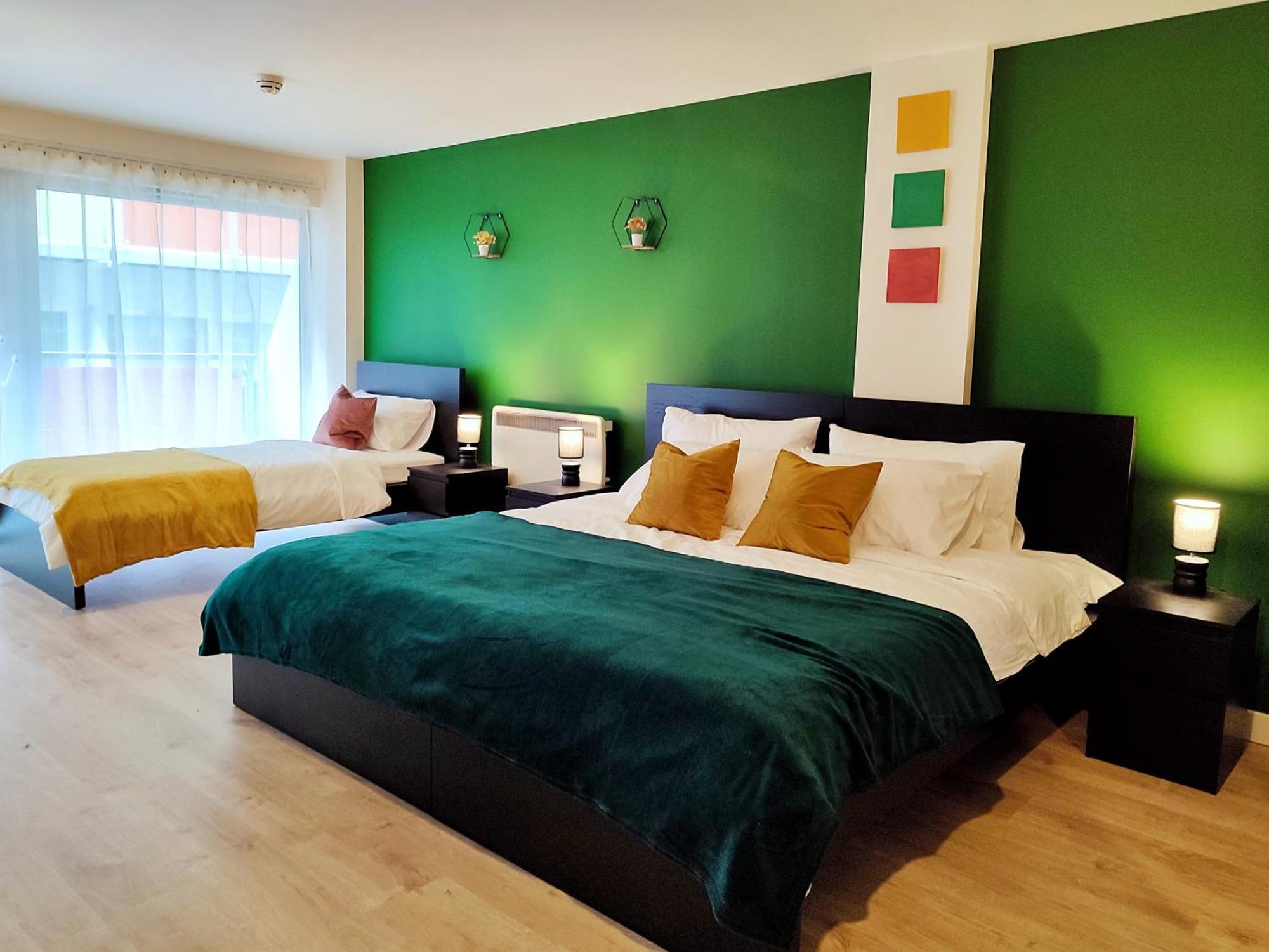 Duplex Apartment In Leeds With King Size Bed - Long Stay Rates Available Eksteriør billede